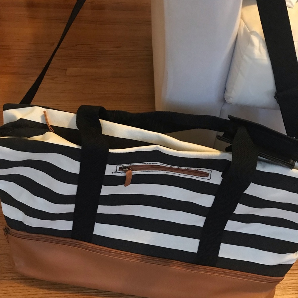 Weekender tote bag